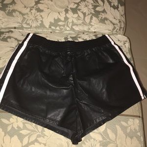 Leather short 🖤